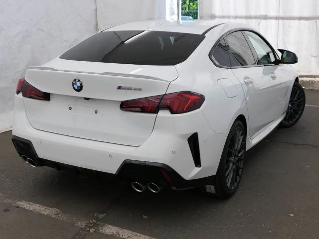BMW 235