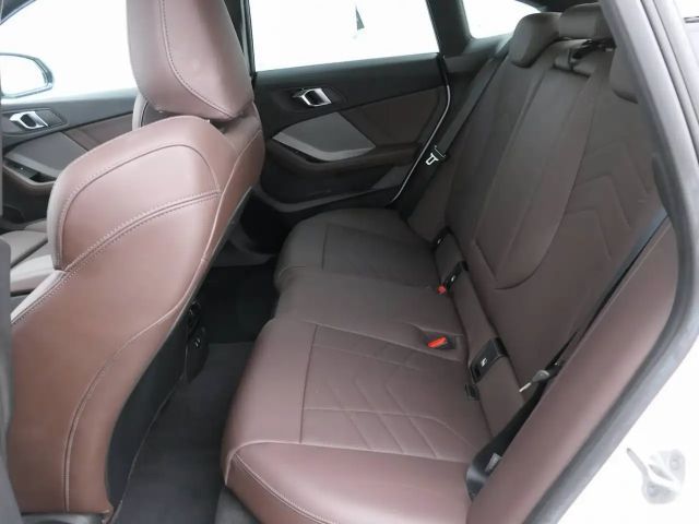 BMW 235
