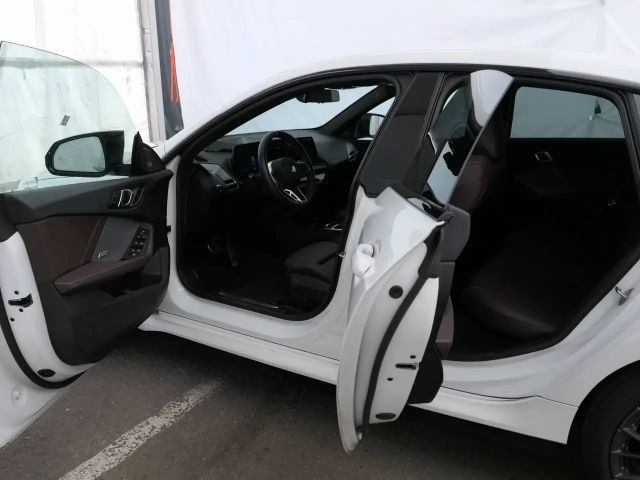 BMW 235