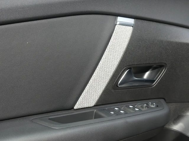 Citroen C4 X