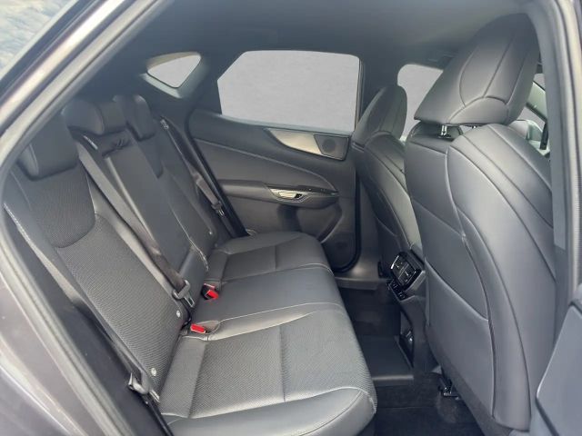 Lexus NX 450h+