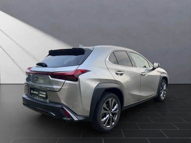 Lexus UX 250h