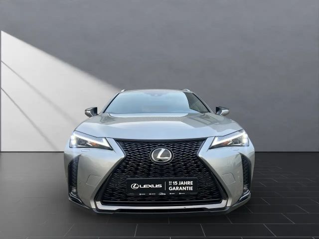 Lexus UX 250h