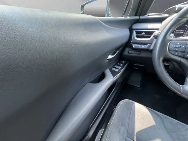 Lexus UX 250h