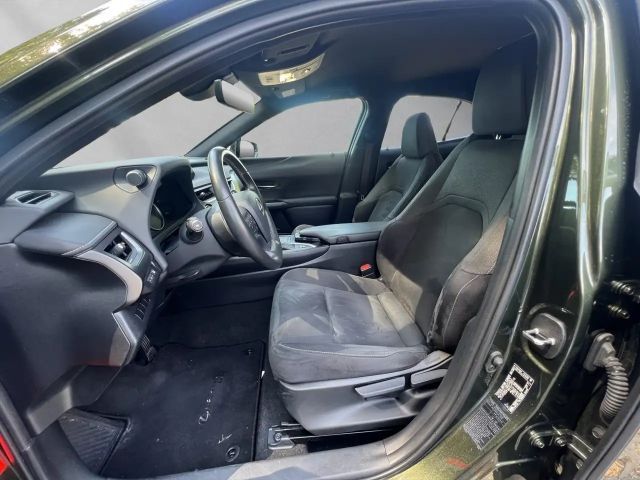 Lexus UX 250h