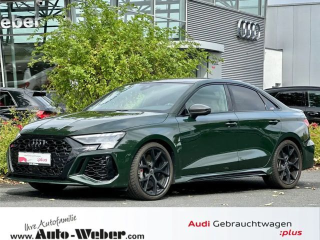 Audi RS3 Limo qu KERAMIK B&O PANO SPORTABGAS 290km/h 2022 Benzine