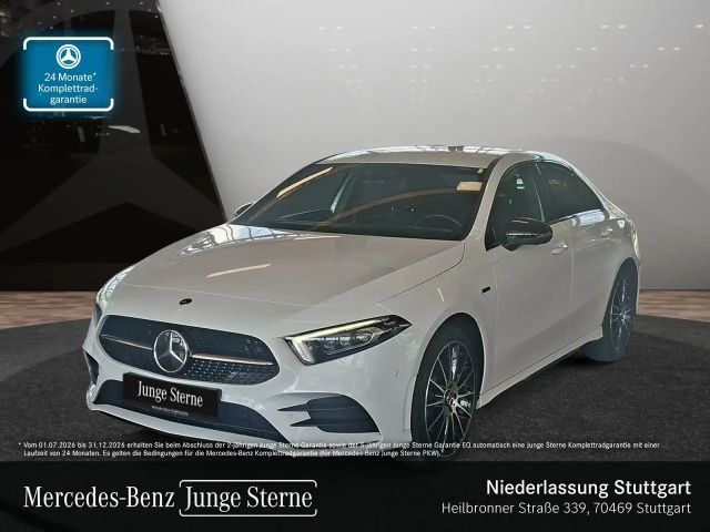 Mercedes-Benz A 250 e Lim EDITION 2020+AMG+NIGHT+360°+AHK+19" 2021 Hybride / Benzine