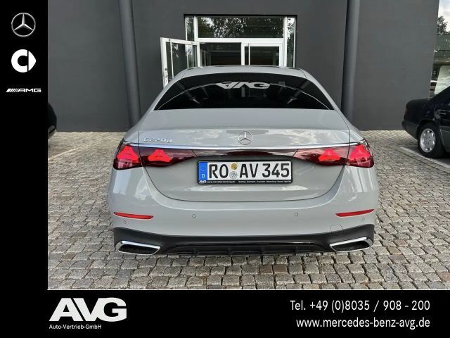 Mercedes-Benz E 220