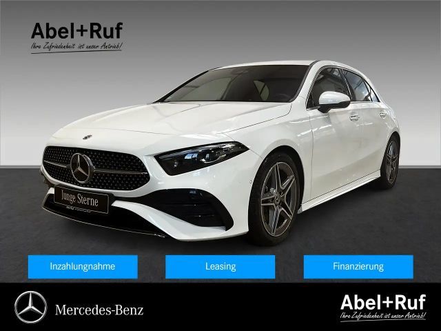 Mercedes-Benz A 220 4MATIC AMG MULTIBEAM+Kamera+SHz+TotW+MBUX 2025 Benzine