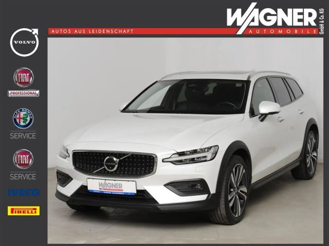 Volvo V60 Cross Country B4 D AWD Ultimate *AHK * 360° * Standheizung.* 2023 Diesel