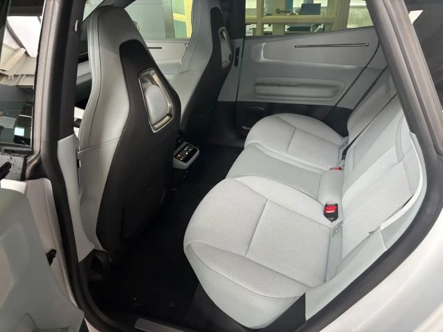 Polestar 4
