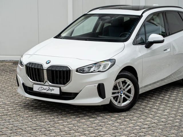 BMW 220