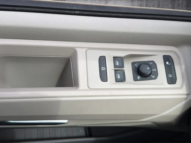 Volkswagen T7 California
