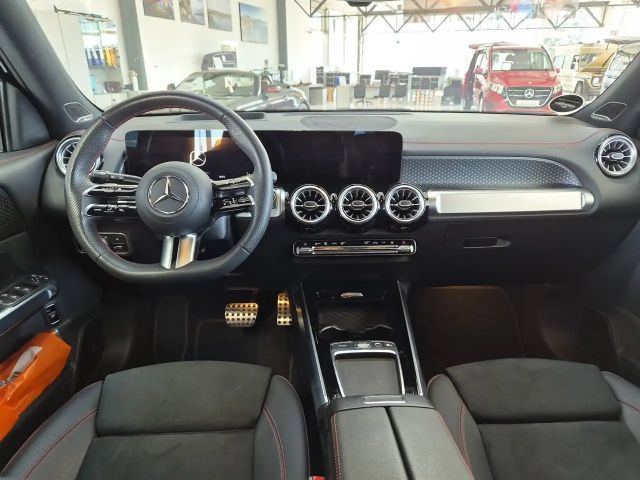Mercedes-Benz EQB 300