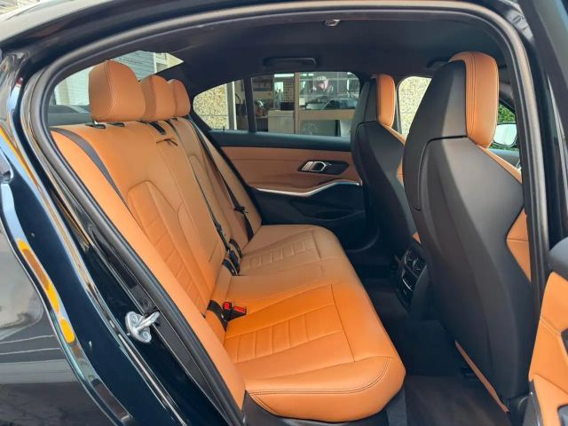 BMW 340