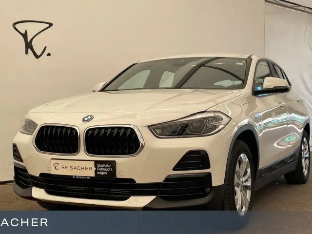 BMW X2 xDrive25e A Advantage Navi, LED, SHZ, DAB 2022 Hybride / Benzine