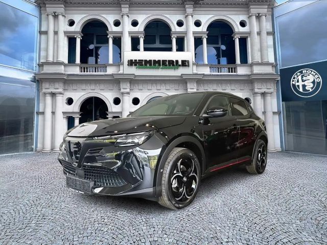 Alfa Romeo Junior Ibrida 1.2 VGT 48V-Hybrid 107 kW Q4*Spako 2026 Benzine