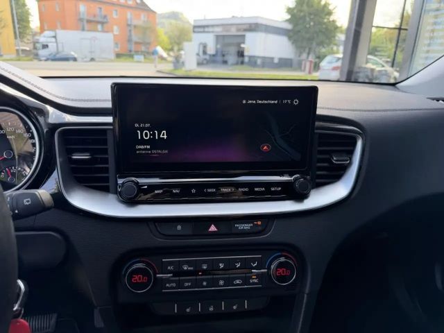 Kia Ceed / cee'd