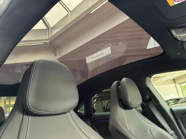 Mercedes-Benz CLA 350