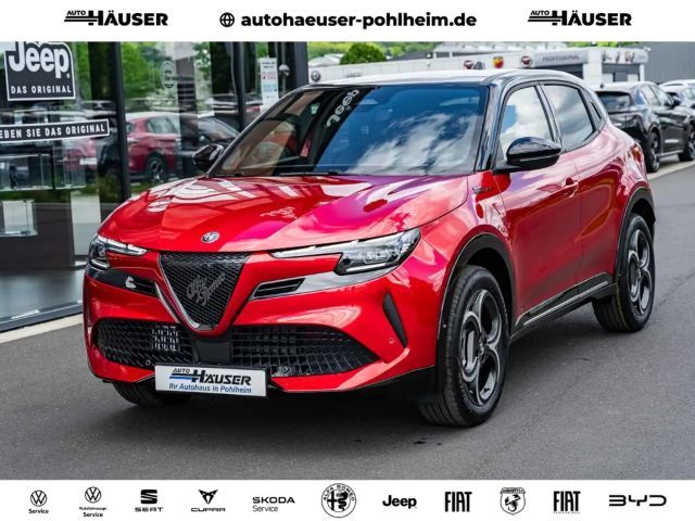 Alfa Romeo Junior Ibrida SPORT SPECIALE 1.2 VGT EL. HECKKL. NAVI KAM 2026 Benzine