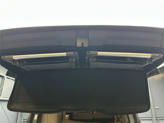 Volkswagen T7 California