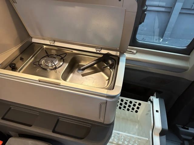 Volkswagen T7 California