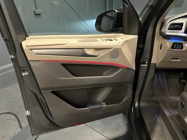 Volkswagen T7 California