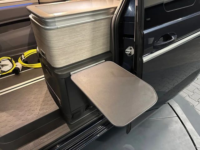 Volkswagen T7 California