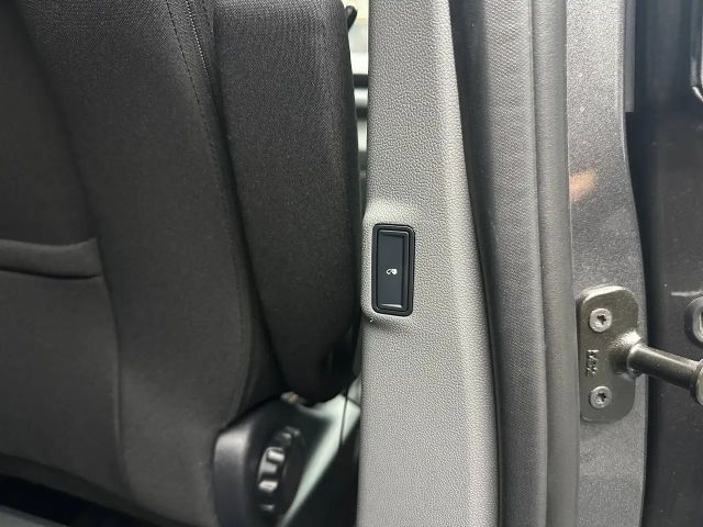 Volkswagen T7 Caravelle
