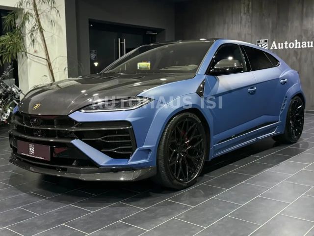 Lamborghini Urus SE NOVITEC ESTESO WIDEBODY,CARBON,B&O,23" 2025 Hybride / Benzine