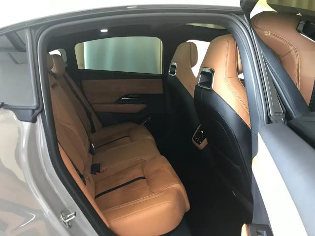 Mazda 6e