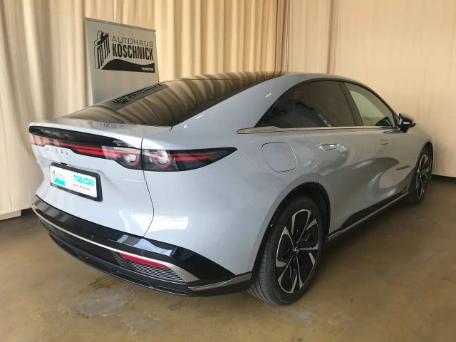 Mazda 6e