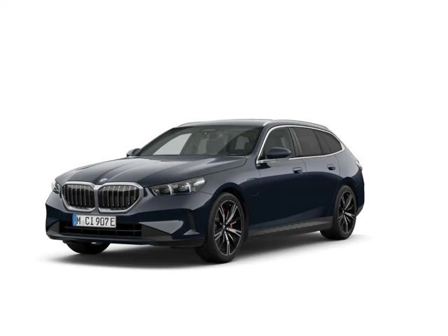 BMW 550 e xDrive Touring M Sport Alcantara HUD LED 2026 Hybride / Benzine