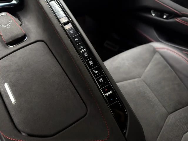 Corvette C8