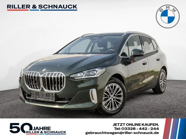 BMW 220 i Active Tourer Luxury Line 360°+HUD+NAVI+ 2023 Benzine