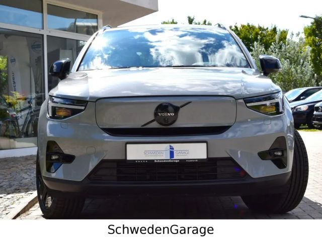 Volvo EX40 Twin Motor AWD Plus Black Edition AHK 2025 Elektrisch