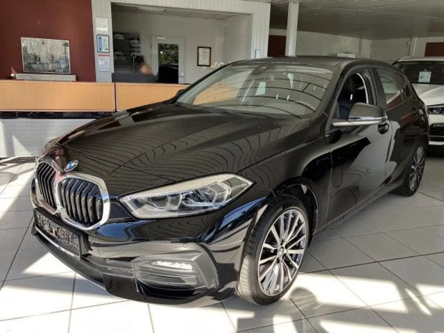 BMW 120 i HiFi/Apple/AHK/LiveCockpit/Wireless/adt.LED 2023 Benzine