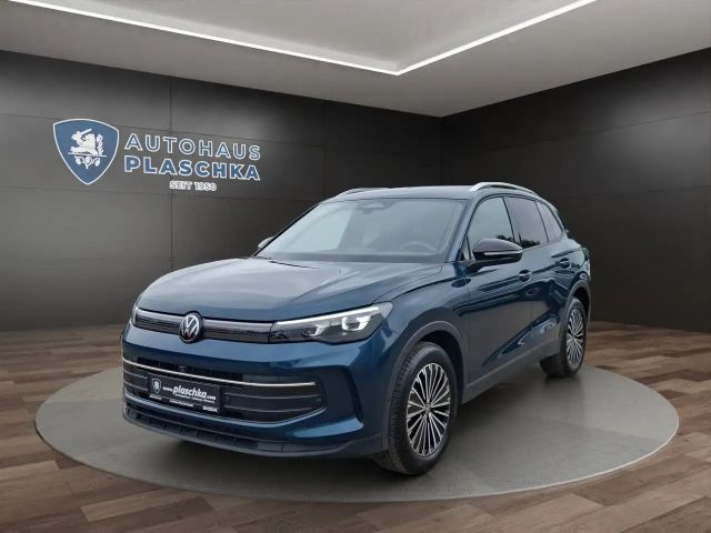 Volkswagen Tiguan 1.5 eTSI DSG Goal GJR+AHK+KAMERA+KLIMA Klima Navi 2025 Benzine