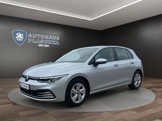 Volkswagen Golf VIII 2.0 TDI Life LED+NAVI+PDC+AHK+SPURASS Klima 2022 Diesel