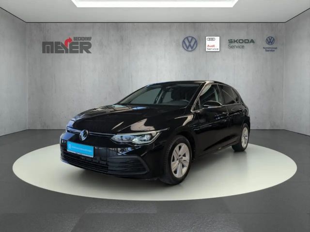 Volkswagen Golf Life 1.5 TSI Klima Navi Einparkhilfe Sitzheizung 2023 Benzine