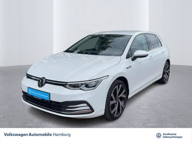Volkswagen Golf VIII 1.5 eTSI DSG Style LED Kamera Sitzhzg 2022 Benzine