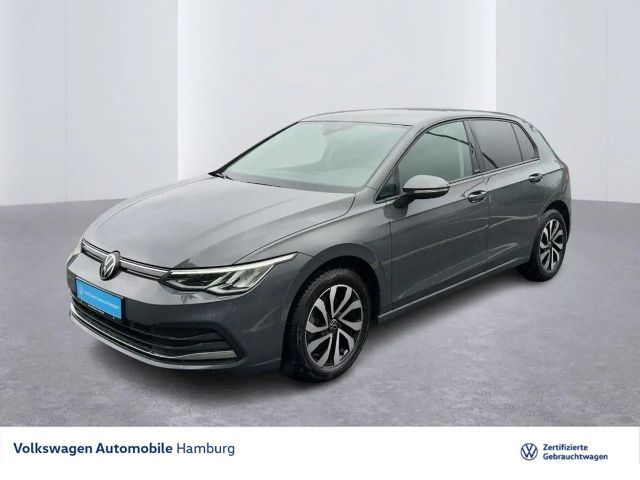 Volkswagen Golf VIII 1.0 eTSI Active DSG  Ganzjahresreifen 2022 Benzine