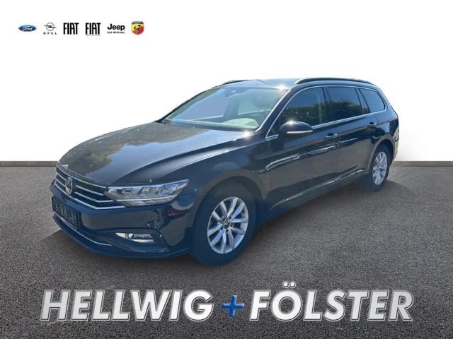 Volkswagen Passat BUSINESS NAVI / LED / ACC /KAMERA Massagesitze App 2023 Diesel