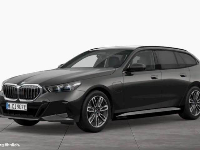 BMW 550 e xDrive Touring M Sportpaket Head-Up DAB 2026 Hybride / Benzine
