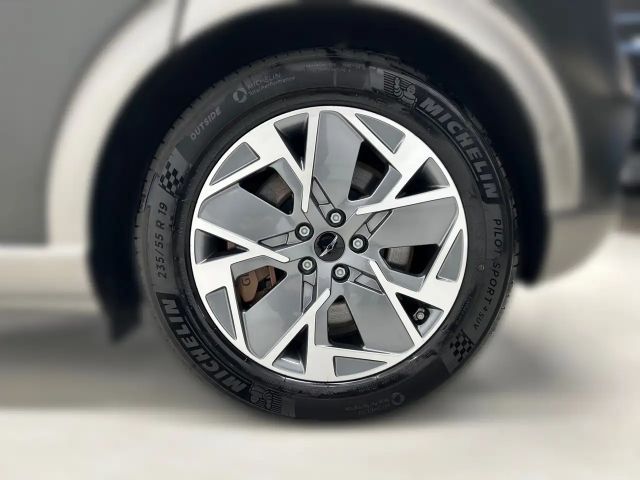 Genesis GV60