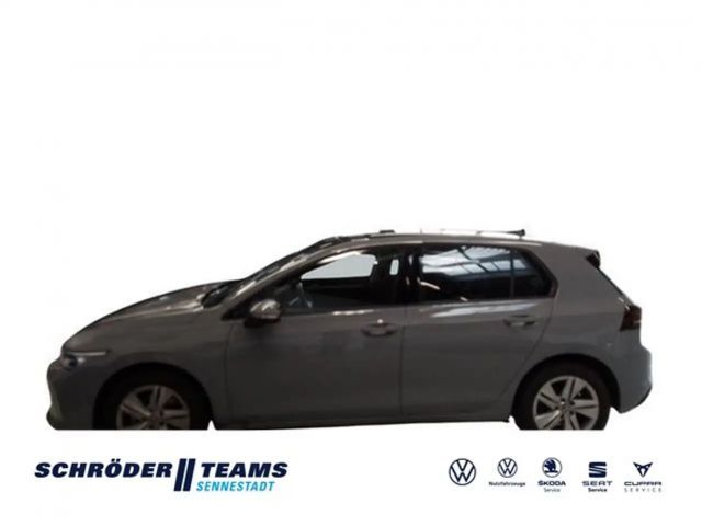 Volkswagen Golf VIII Lim. (DA1)(2024->) 1.5 eTSI 110 kW Life 2026 Benzine