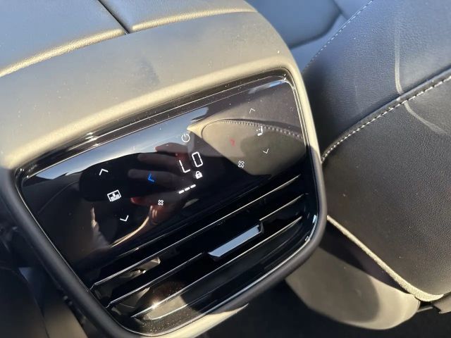 Mazda CX-6e