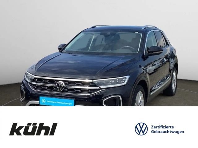 Volkswagen T-Roc 1.5 TSI DSG Style Navi,AHK,Kamera 2022 Benzine