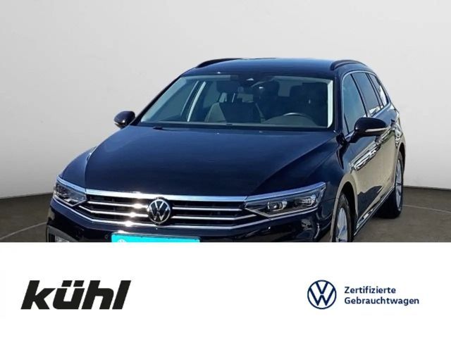Volkswagen Passat Variant 2.0 TDI DSG Business Navi,AHK,Mat 2023 Diesel