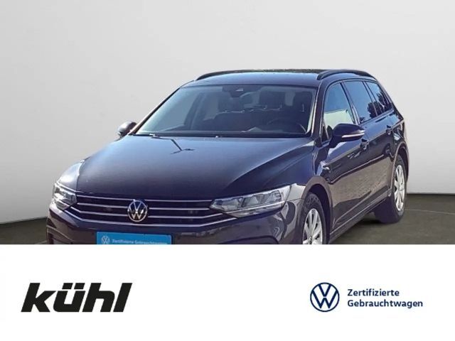 Volkswagen Passat Variant 1.5 TSI DSG Navi,PDC v+h,Kamera 2023 Benzine